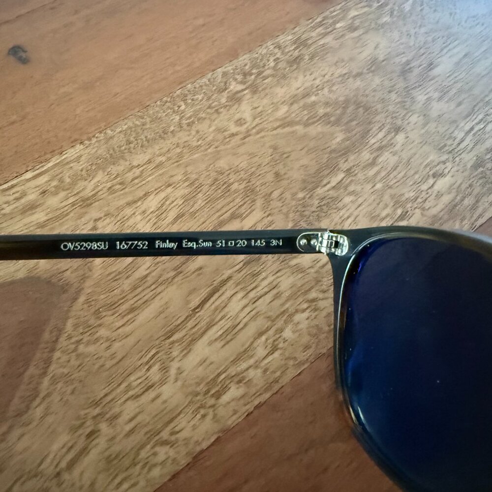Oliver Peoples OV5298SU FINLEY ESQ. SUN (U) - Picture 4 of 5